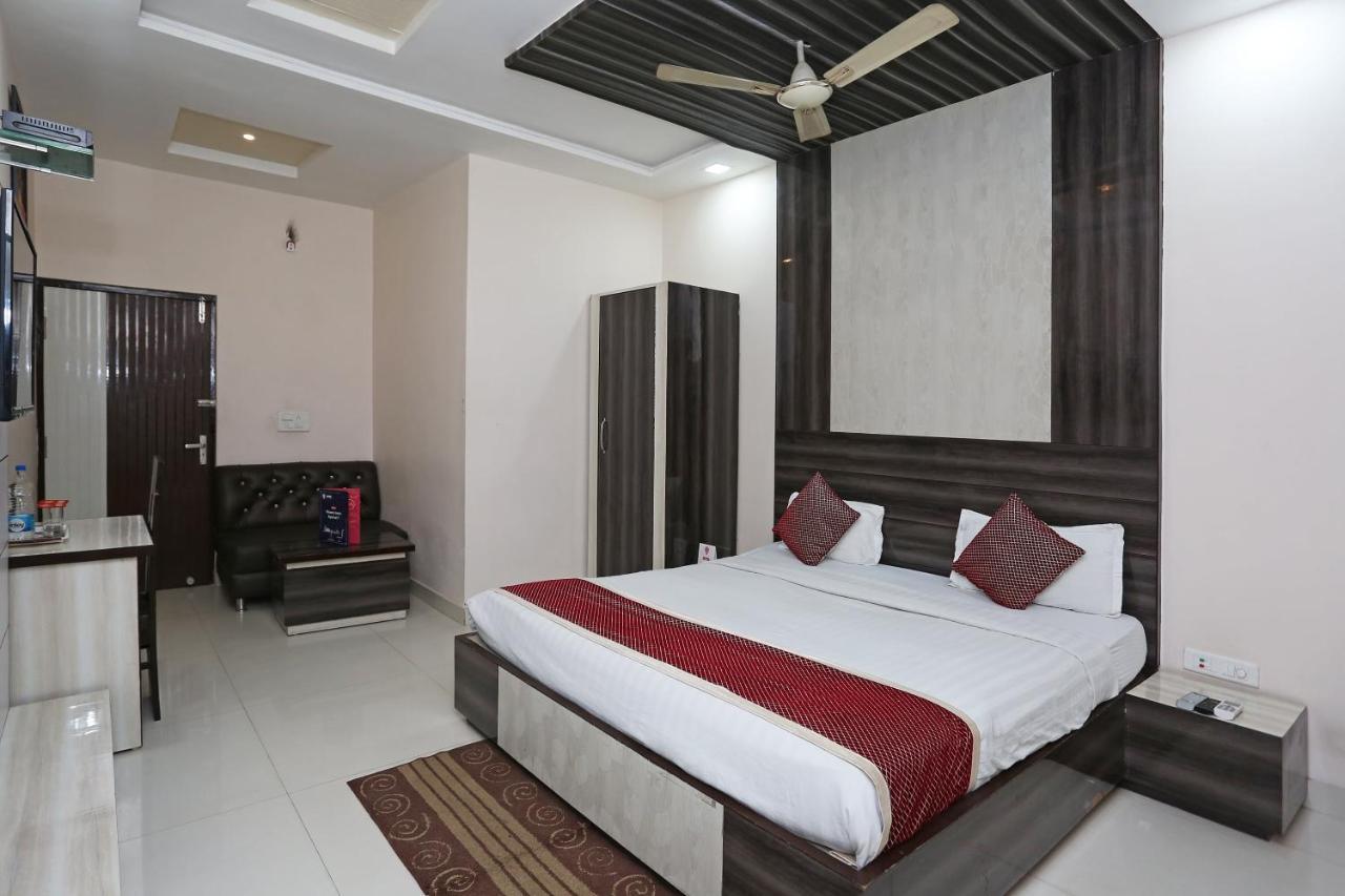 Oyo 3202 Hotel Gayatri Residency Agra  Esterno foto