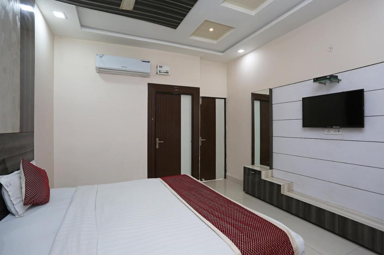 Oyo 3202 Hotel Gayatri Residency Agra  Esterno foto